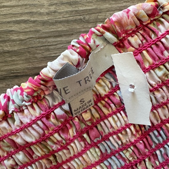 LOVE TREE Emma floral tie front romper ✨ - Picture 9 of 9